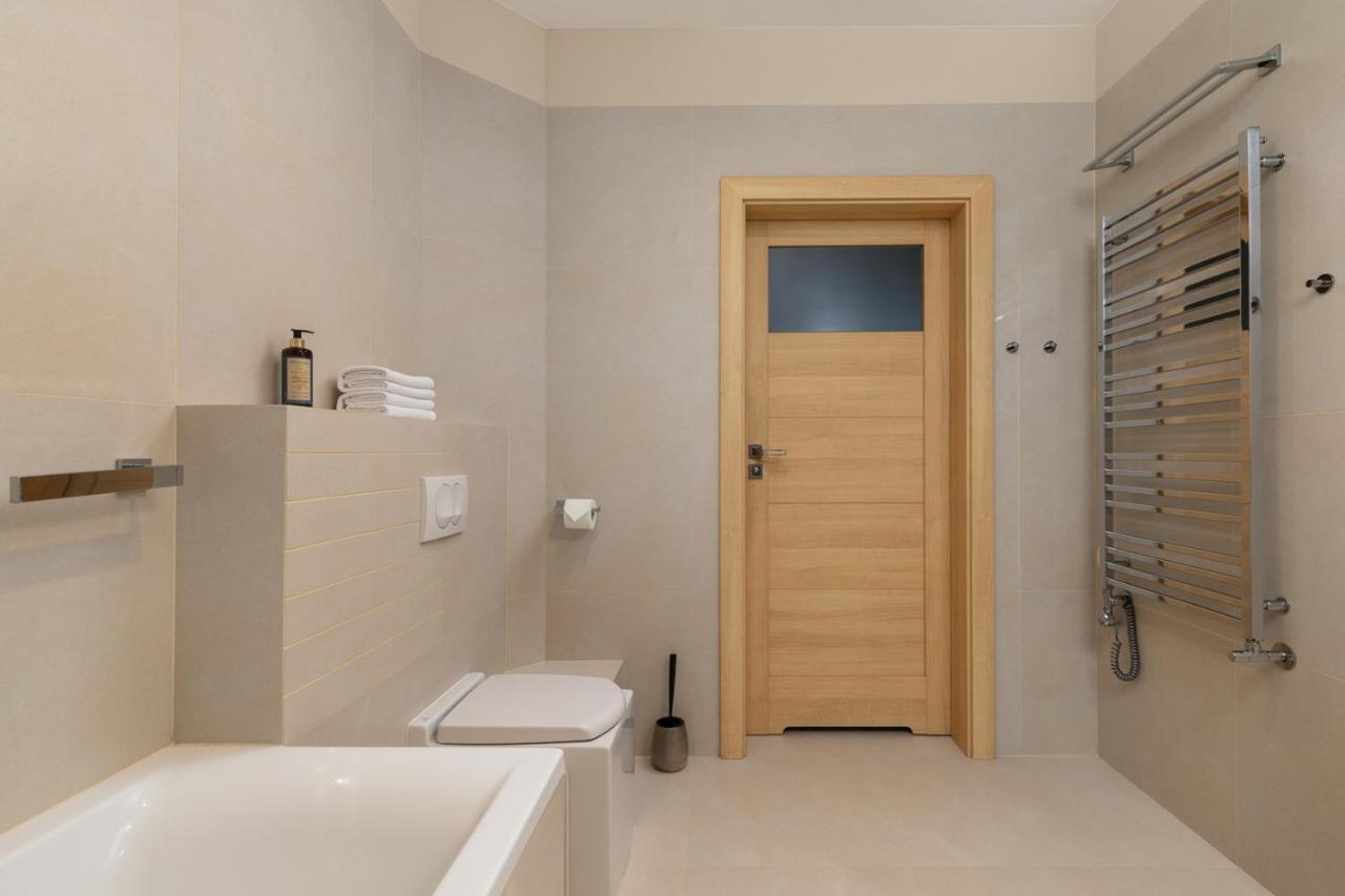 Apartment Slominskiego 5 II With Balcony By Noclegi Renters Βαρσοβία Εξωτερικό φωτογραφία